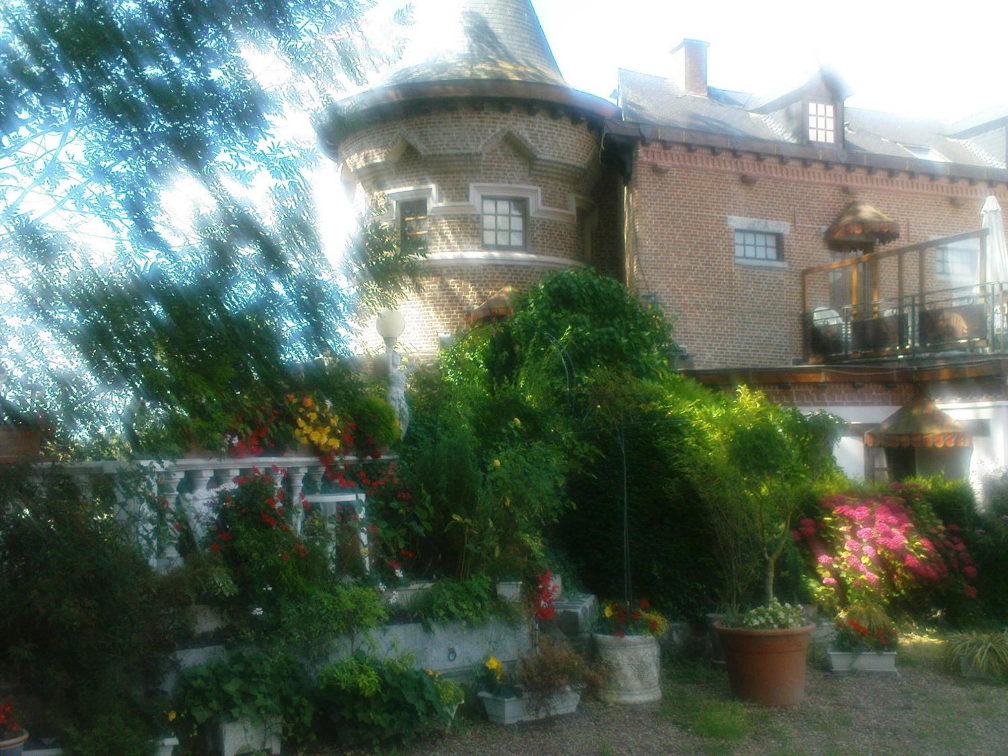 Chateau La Tour Du Roy Vervins Exterior foto